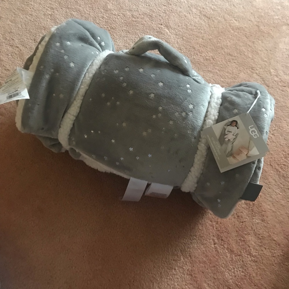 UGG brand new starts napmat very soft